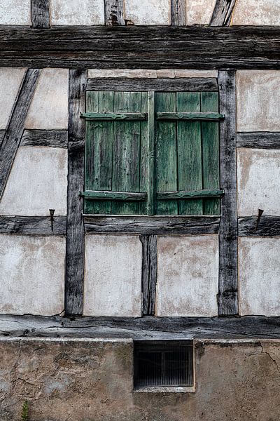 Petrol green deurtje vakwerkhuis Frankrijk deel 2/2 van Stadspronk