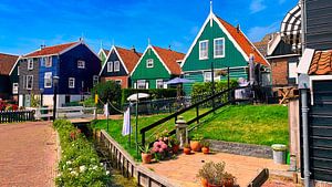 Holzhäuser auf Marken