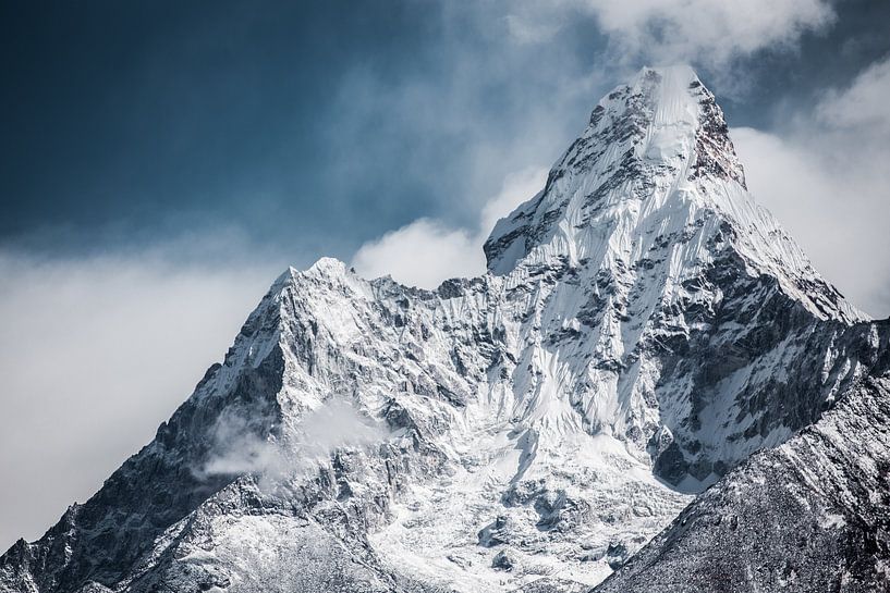 Mount Everest by Hello Pompoyo