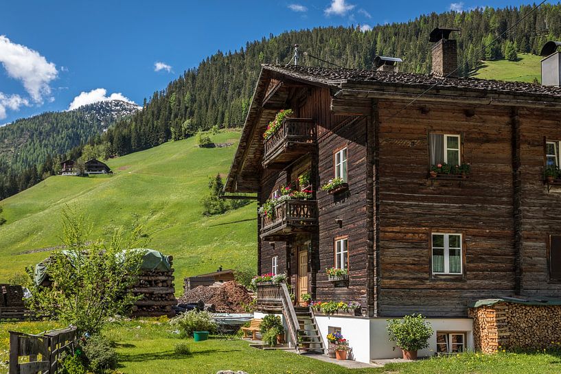 Historische bergboerderij in Innervillgraten in het Villgratental van Christian Müringer