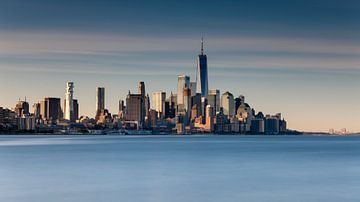 New York City Skyline building in the morning sunlight van Marieke Feenstra