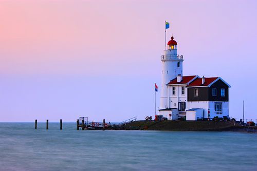 Zonsopkomst bij het Paard van Marken, Nederland