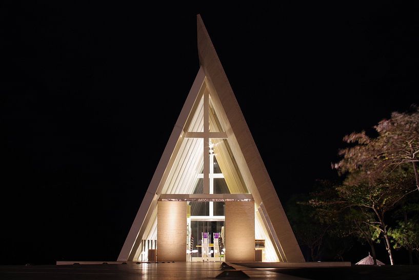 wedding chapel by Andrew Chang