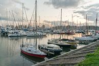 De haven van Hoorn bij zonsondergang van Eric de Kuijper thumbnail