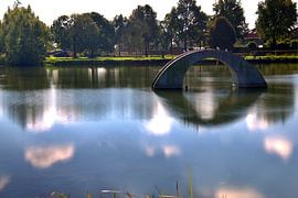 Pont sur le lac