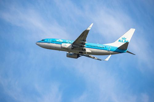 De KLM PH BGT, Boeing 737-700,  KL2020, genaamd Blauwe Kiekendief
