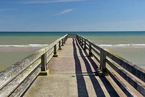 Pier aan de kust van Normandië (Omaha Beach)