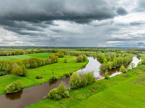 Vecht in Overijssel in het Vechtdal lentelandschap