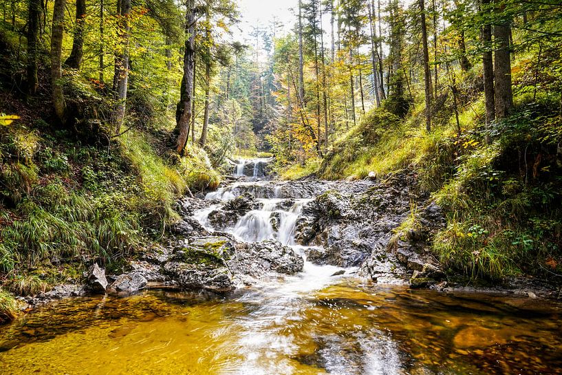 Autumn atmosphere in the mountains - colourful splendour, tranquillity and the magic of nature by Miriam Schwarzfischer Fotografie