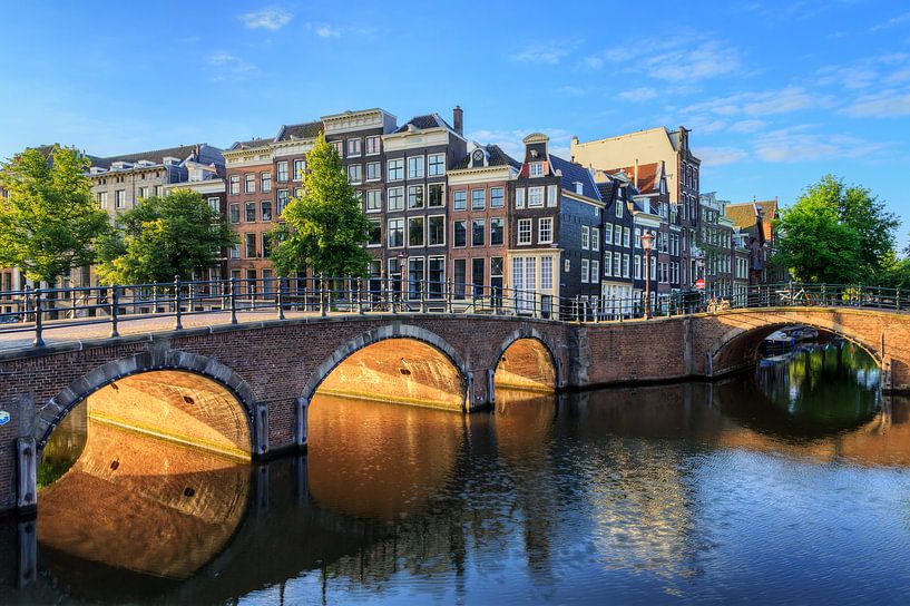Keizersgracht zomers ochtendlicht by Dennis van de Water