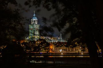 Lebuïnuskerk by night van Rick de Visser