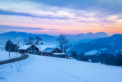 Blick auf die schweizer Alpen by Jan Schuler