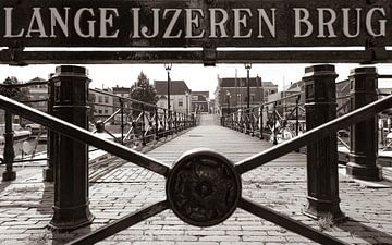 Lange Ijzeren Brug in Dordrecht van Kees Pols