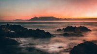 Tafelberg bij zonsondergang, Kaapstad, Zuid-Afrika van Mark Wijsman thumbnail