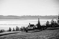 Zwart-witte kerk in de Allgäu