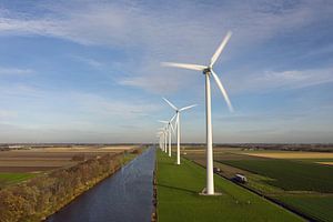 Moderne Windmühlen in den Niederlanden