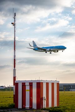KLM Boeing 737 lands at schiphol by Maxwell Pels