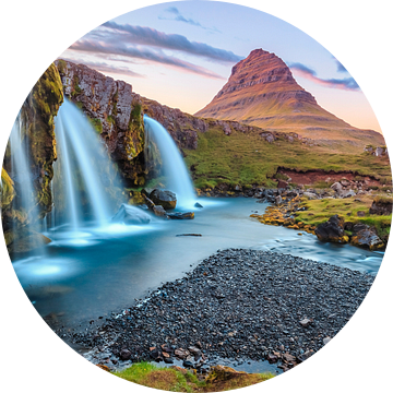 Waterval op IJsland van Sascha Kilmer