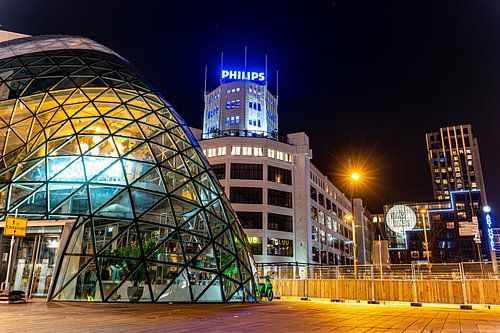 Eindhovens Stadtzentrum am Abend