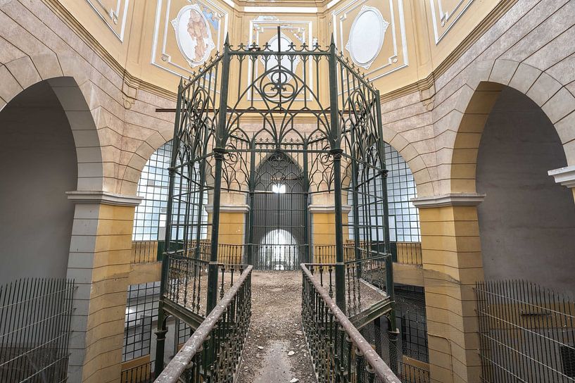 prison abandonnée par Ivana Luijten