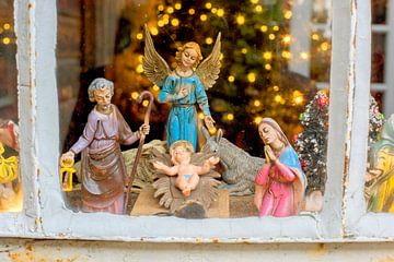 Oude kerstgroep in boerderijraam