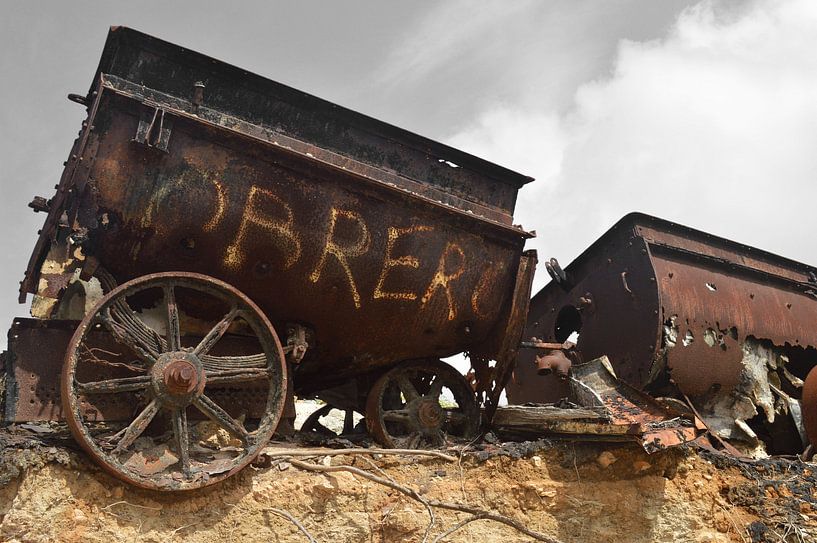 oude mijnwagen Bonaire van Fraukje Vonk