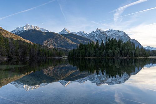 Winter atmosphere at the reservoir