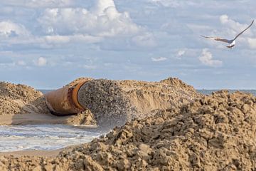Coastal reinforcement / sand nourishment by Miranda van Hulst