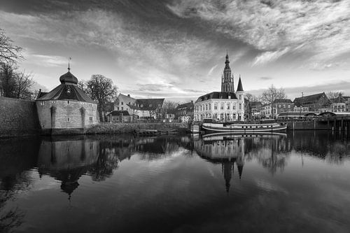 Spanjaardsgat black and white