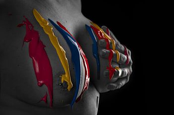 Color Flow - Body as Canvas