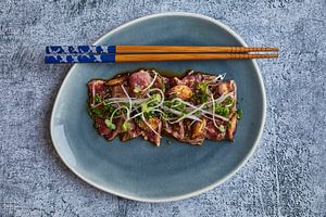 Le repas japonais : le Tataki de bœuf sur Ron Van Rutten