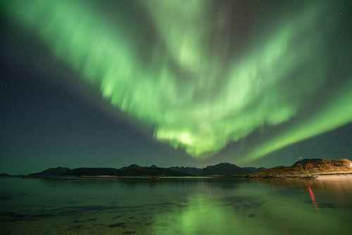 Aurore boréale sur la plage de Sommarøy, Norvège