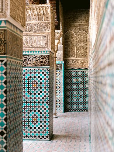 View through Koranic school in Morocco | decorative architecture | travel photography