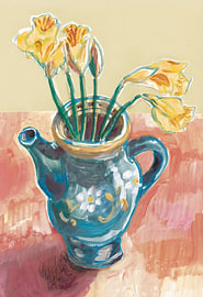 Jonquilles dans une théière bleue sur Catalina Somolinos