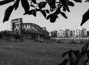 Magdeburg - historische Hubbrücke über die Elbe