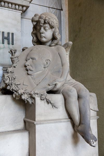 Kind met bord opa van Joost Adriaanse