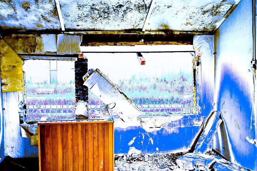 Chérie, peu importe ce que tu fais avec la chambre, tant que tu ne touches pas au casier de grand-mè par Truckpowerr