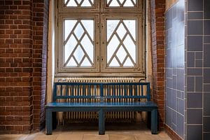 Blaue Bank aus Holz