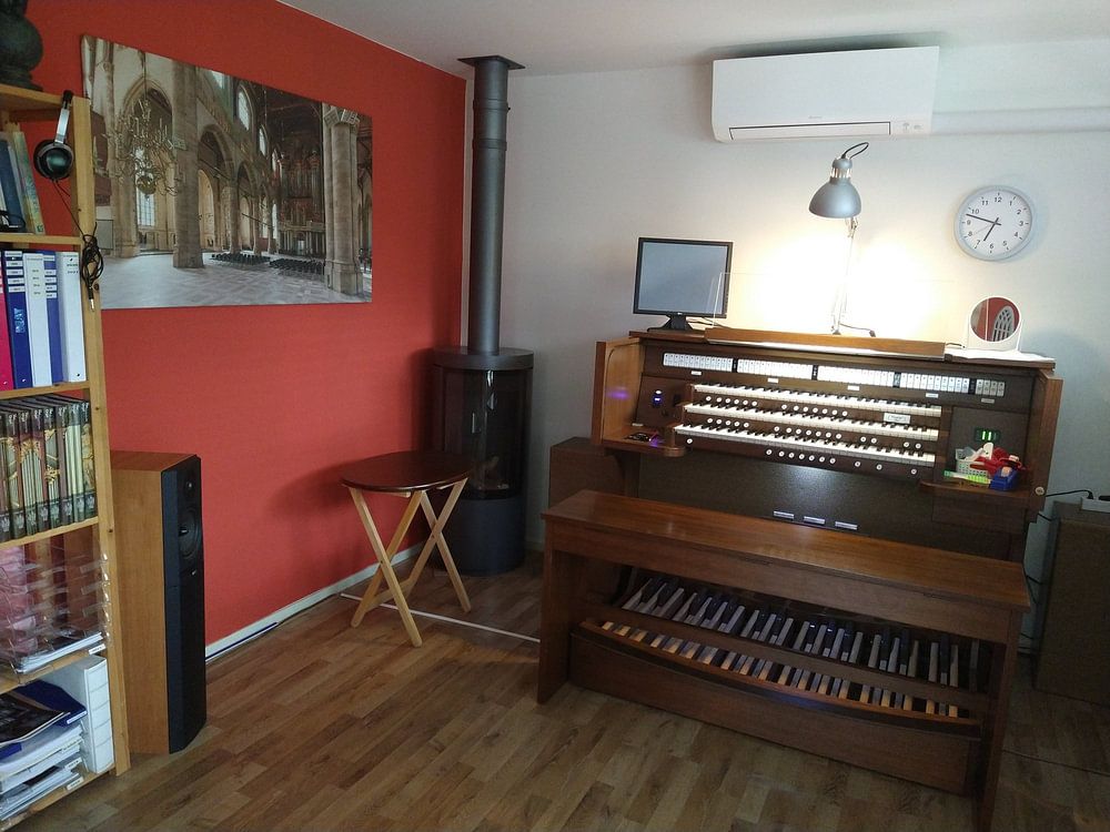 Laurenskerk Rotterdam  by Peter Hooijmeijer 