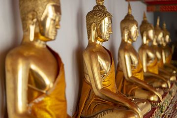 Vergulde Boeddhabeelden, Wat Pho, Bangkok, van Walter G. Allgöwer