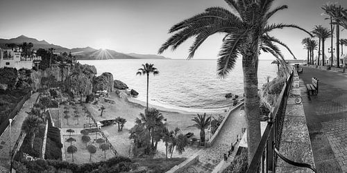 Nerja Costa del Sol in zwart-wit