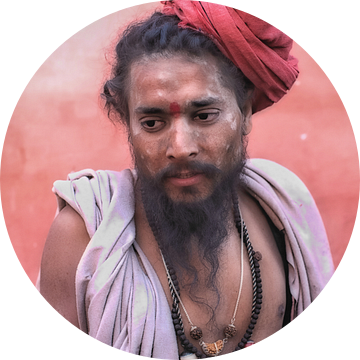 Nepalese pelgrim tijdens een bezoek aan de Kumb Mela in Hardiwar India. Wout Kok One2expose van Wout Kok