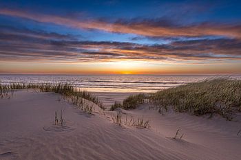 De Kerf près de Schoorl aan Zee au coucher du soleil