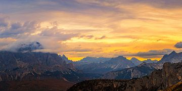 Sonnenaufgang in den Dolomiten von Henk Meijer Photography
