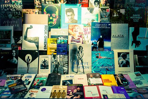 Bookstore in Paris by Joran Maaswinkel