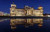 Reichstag with full reflection by Frank Herrmann thumbnail