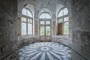 Verlassenes Gebäude mit einzigartiger Architektur