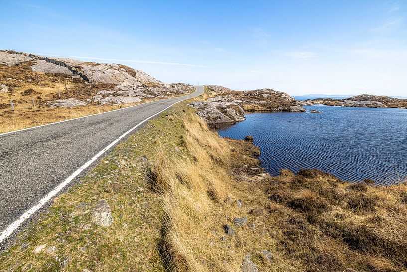 Beeld van de route langs de oostkust van Harris van Rob IJsselstein