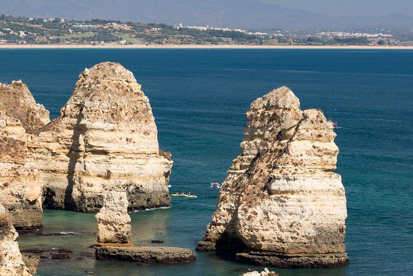 Schöne Felsen Algarve Ponta DA Piedades im Meer von D Meijer