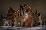 Stad Deventer in de sneeuw, 's nachts van Martin Podt thumbnail
